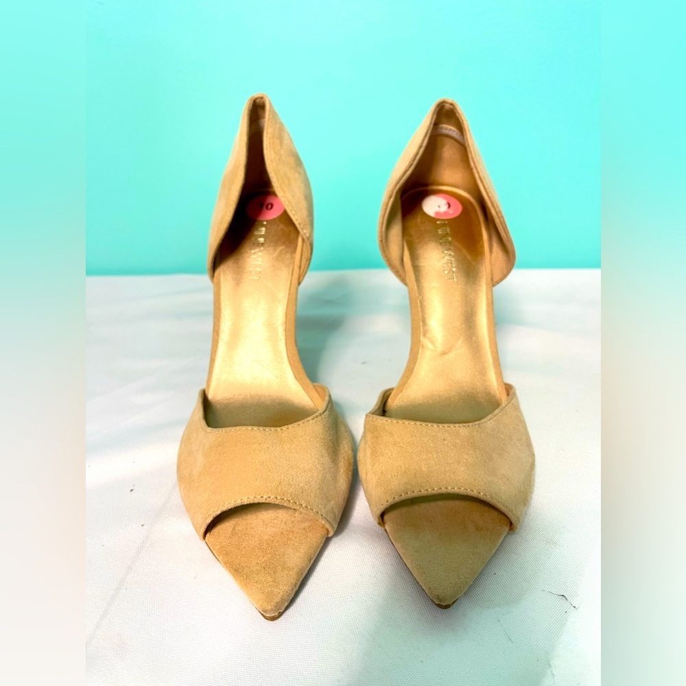 Nine West tan heels size 10 suede